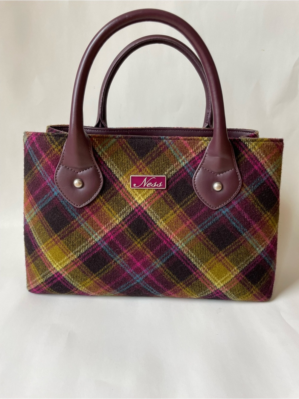 Ness of Scotland Handbag , Ebony Classic Tweed bag